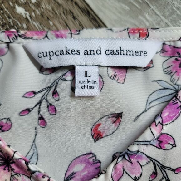New Cupcakes and Cashmere Pink Floral Cortina Cami Size Large - Picture 5 of 9